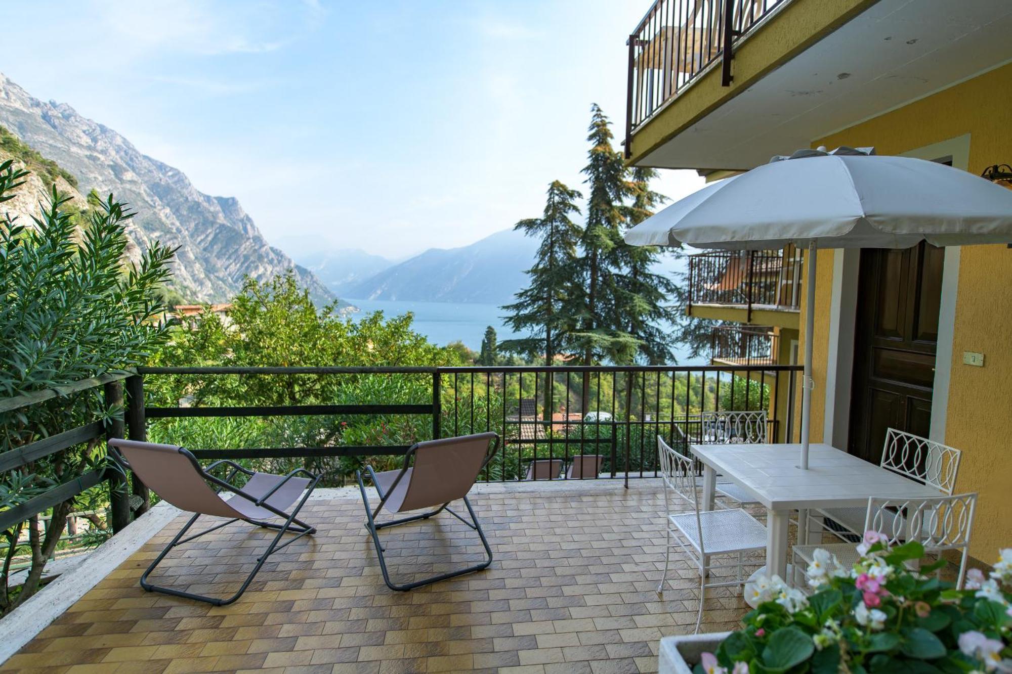 Residence Oasi Limone sul Garda Exterior photo