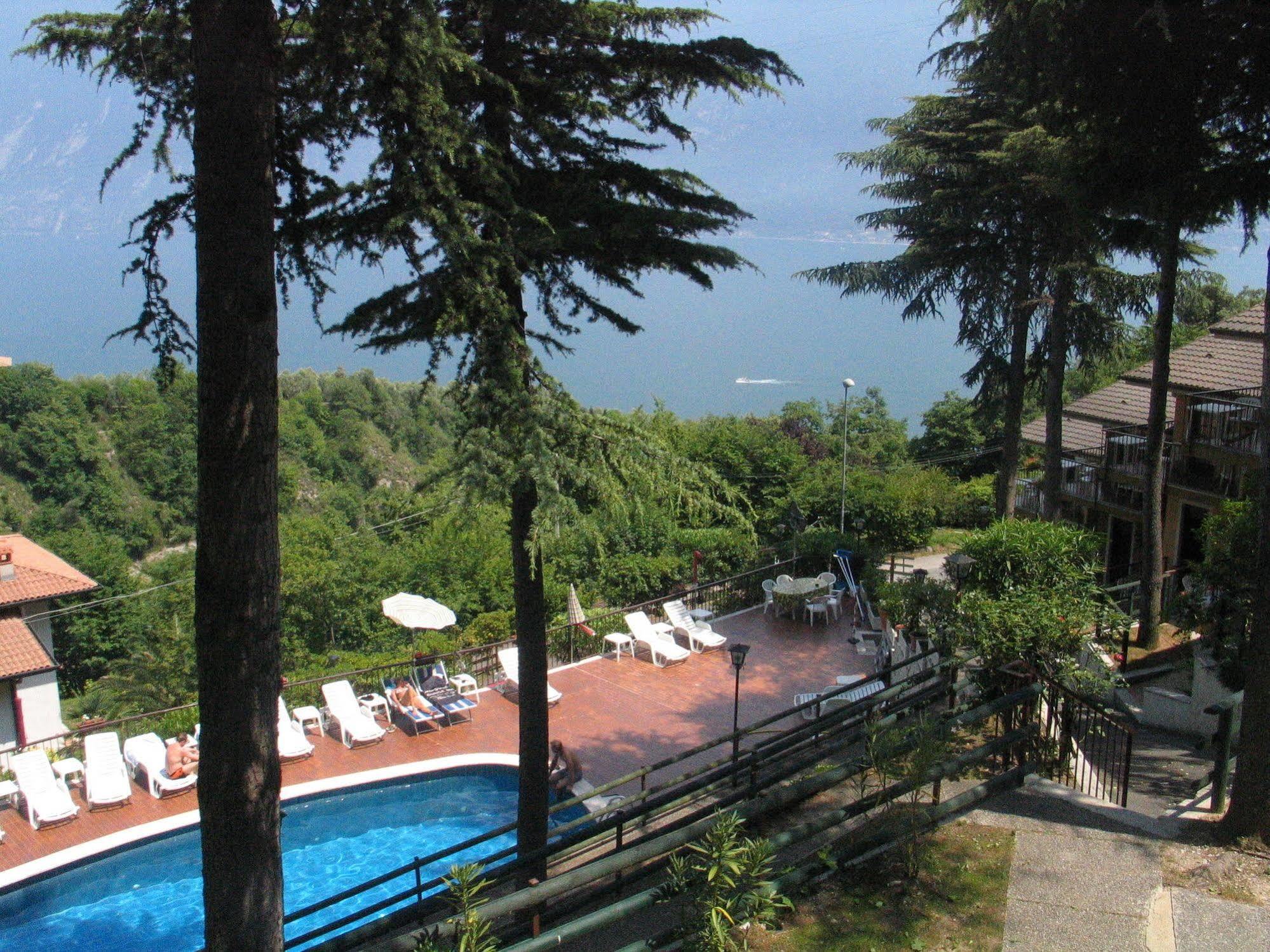 Residence Oasi Limone sul Garda Exterior photo